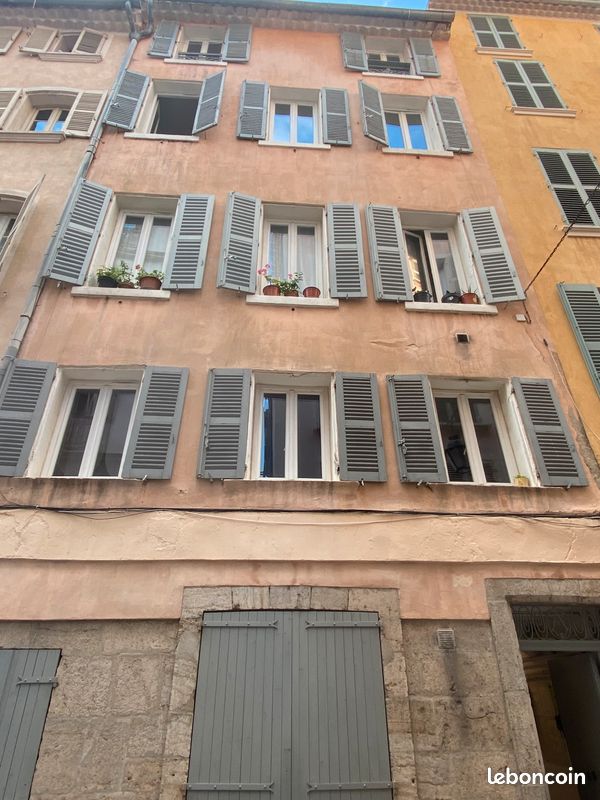 Immeuble 10 pièces 223 m² · à Toulon · 223 m² · 490 000 €