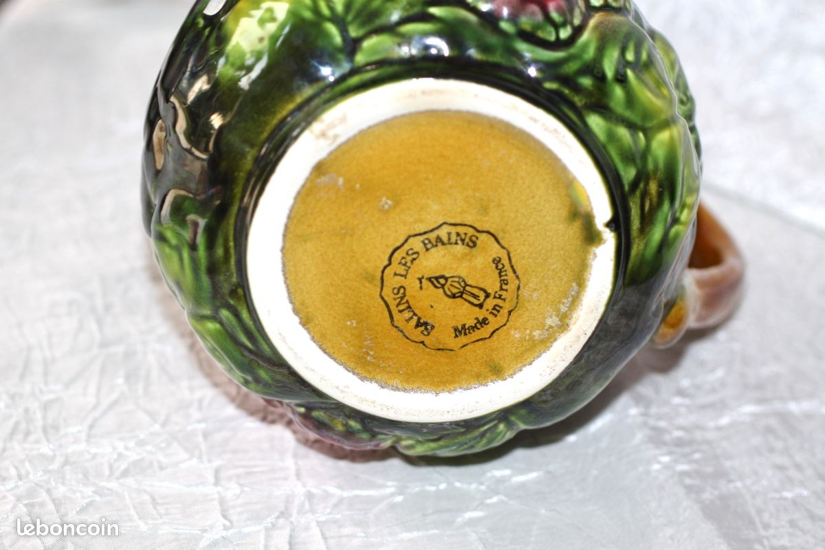 Petit Pichet En Céramique Barbotine – Salins France – Ø13cm H12cm – Vintage