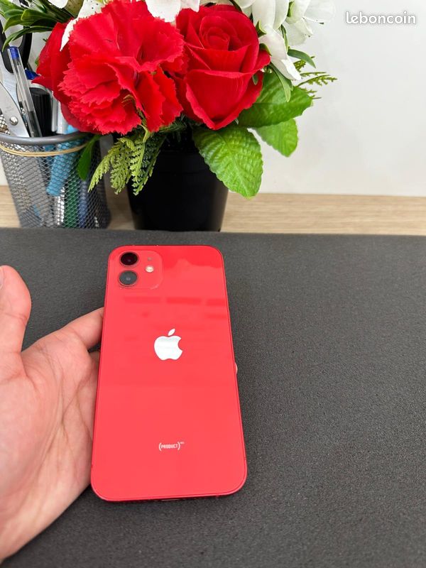 IPhone 12 (image 1)