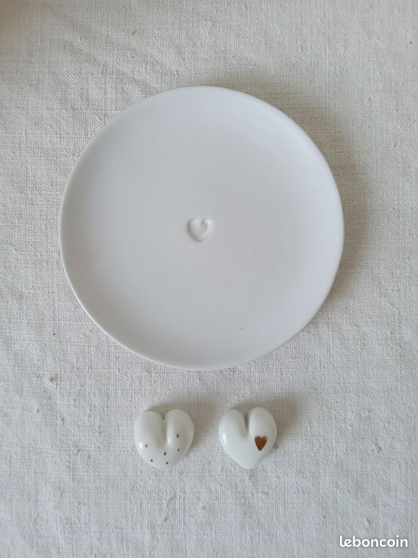 Ensemble de coeurs en ceramique blanche (image 1)