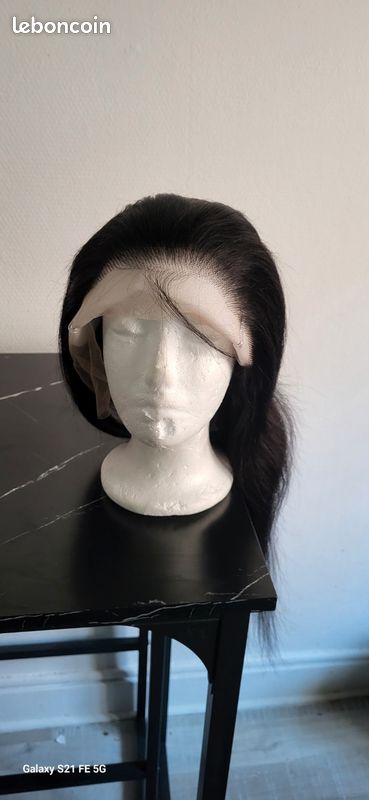 Perruque Lace Frontale Cheveux 100% Humains - Longueur 22" Rouge - Taille Moyenne - Neuve Avec étiquettes
