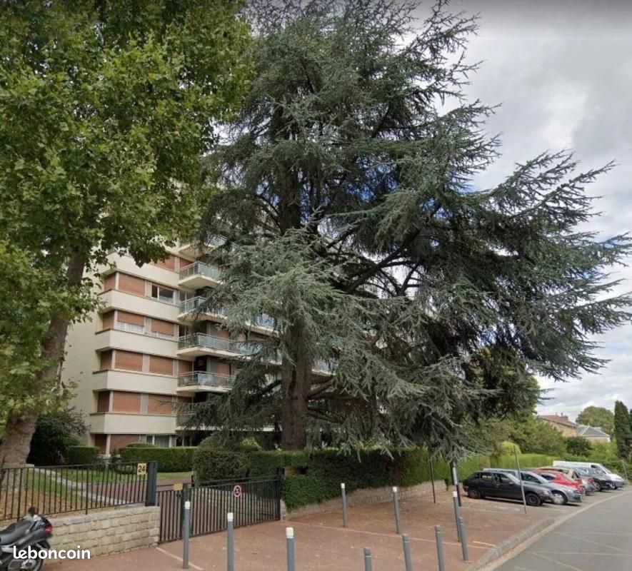 Appartement 1 pièce 20 m² · à Chaville · 20 m² · 728 €