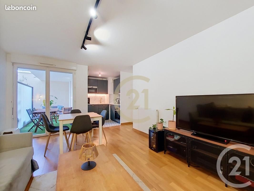 Appartement 2 pièces 44 m² · à Saint-Sébastien-sur-Loire · 44 m² · 725 €/mois