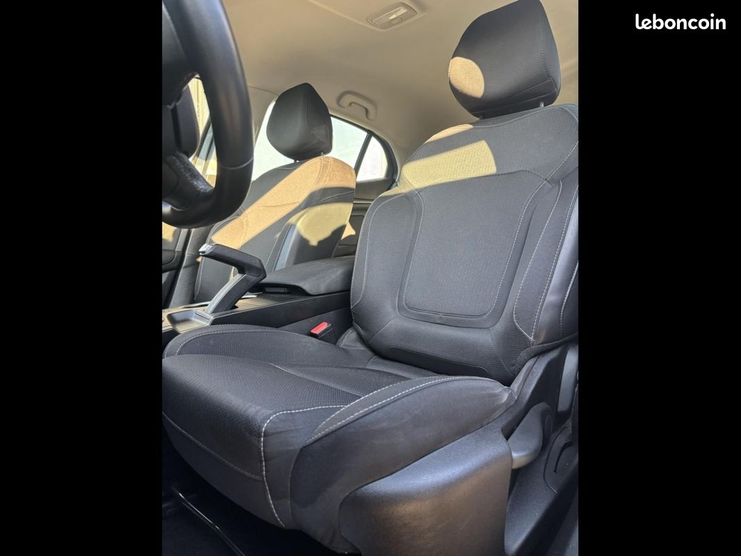 Renault Megane 1.5 Blue dCi 115ch Business EDC (image 5)