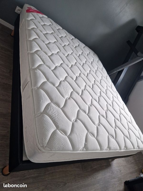 Vend matelas et sommier (image 3)