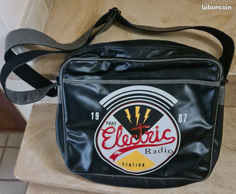 Sac homme, marque Berchka, (image 1)