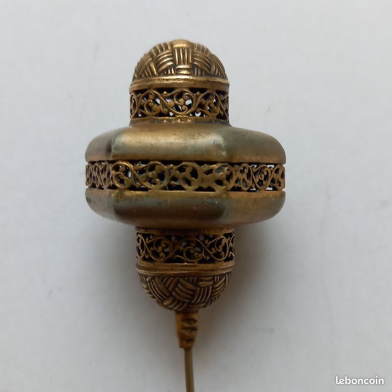 Épingle à Chapeau Vintage Dorée Avec Perles - 12 Cm - Métal Léger - Style Rétro
