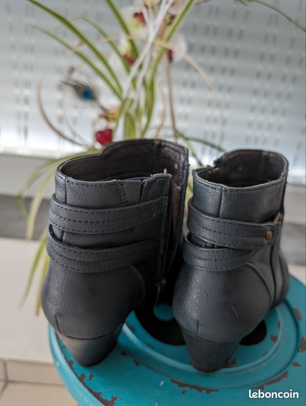 Divers Bottes, Boots, chaussures, Baskets (image 7)