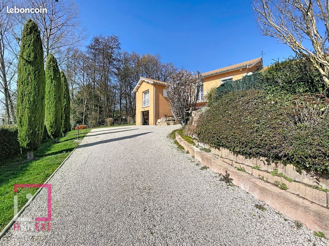 Maison 7 pièces 217 m² · à Reyrieux · 217 m² · 695 000 €