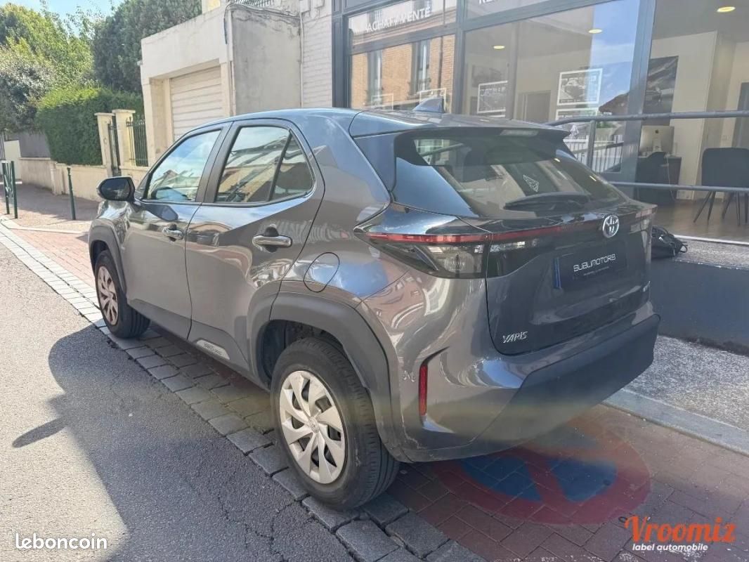 Toyota Yaris CROSS 1.5 114H 90 HYBRID FULL-HYBRID 0.8KWH DESIGN BVA (image 4)