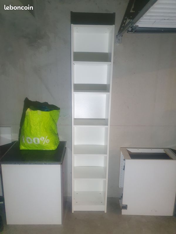 Bibliothèque colonne ikea (image 1)