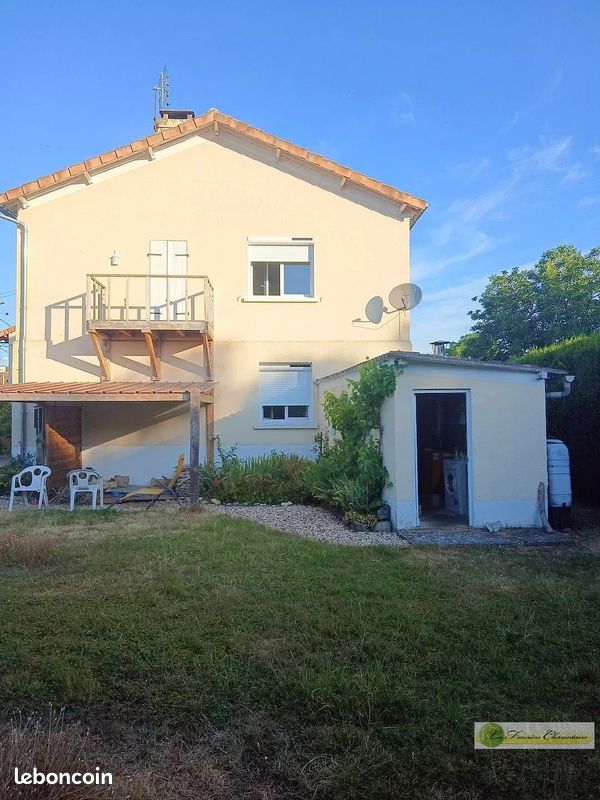 Maison 5 pièces 126 m² · à Les Gours · 126 m² · 140 000 €