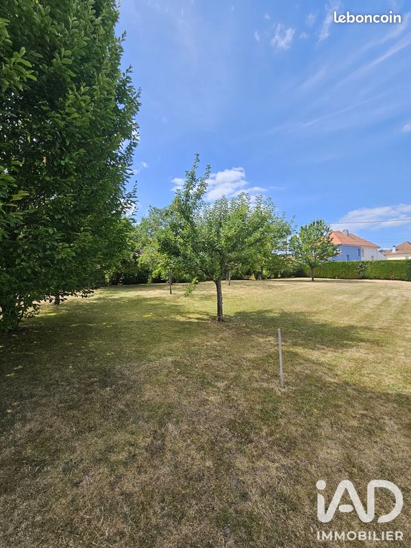 Terrain 744 m² · à Longwy · 744 m² · 195 000 €