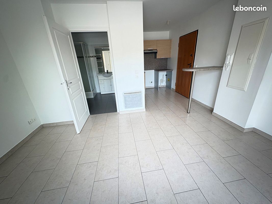 Appartement 1 pièce 25 m² · à Sainte-Geneviève-des-Bois · 25 m² · 675 €/mois