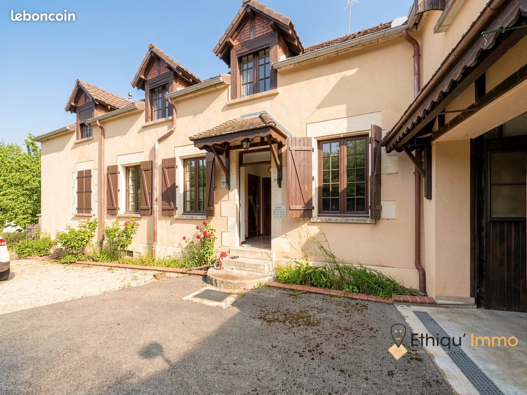 Maison 7 pièces 134 m² · à Bertignolles · 134 m² · 112 350 €