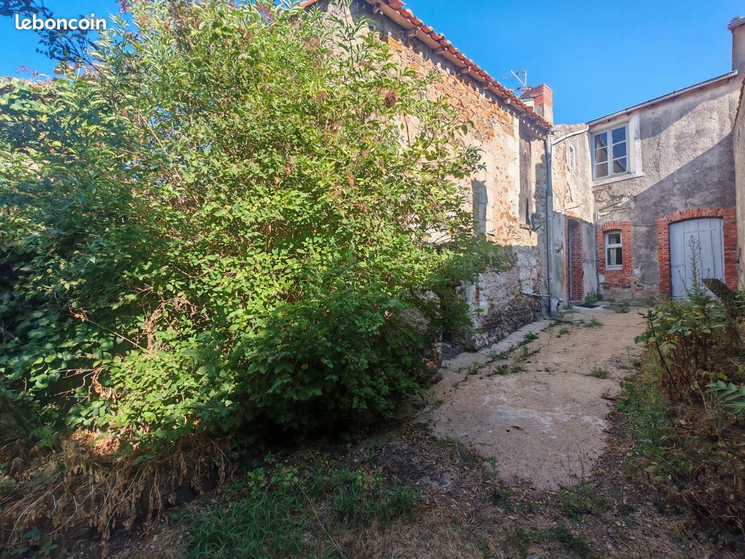 Maison 4 pièces 76 m² · à Mauges-sur-Loire · 76 m² · 102 500 €