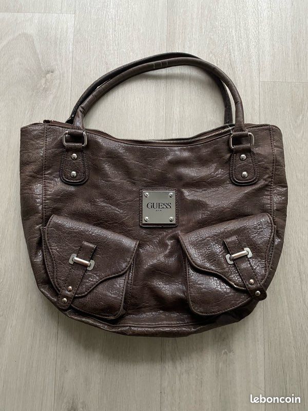 Sac Guess en cuir marron (image 1)