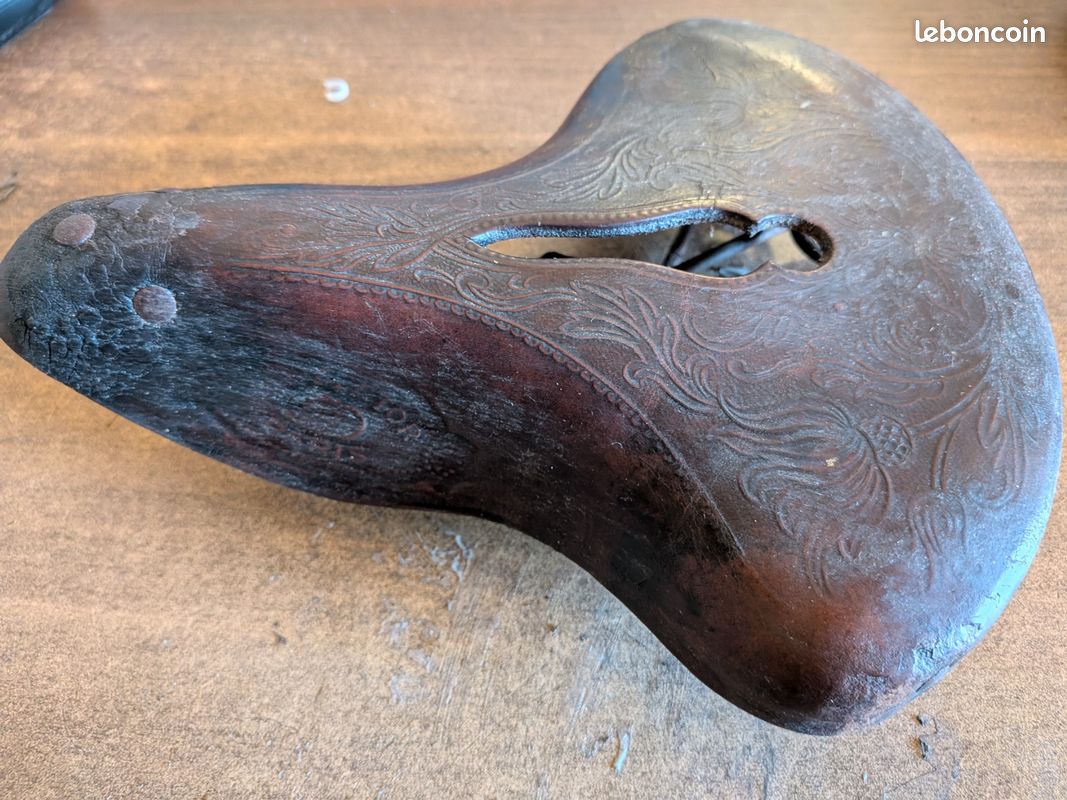 Selle De Vélo Ancienne Perfector Paris 10 - Cuir Marron à Ressorts