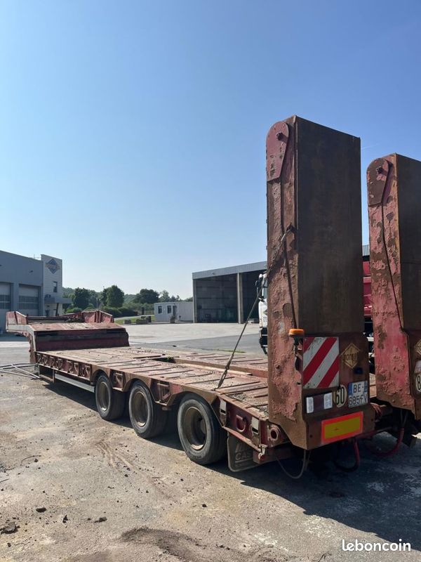 Castera SEMI REMORQUE PORTE ENGIN CASTERA 54T 2010 (image 3)