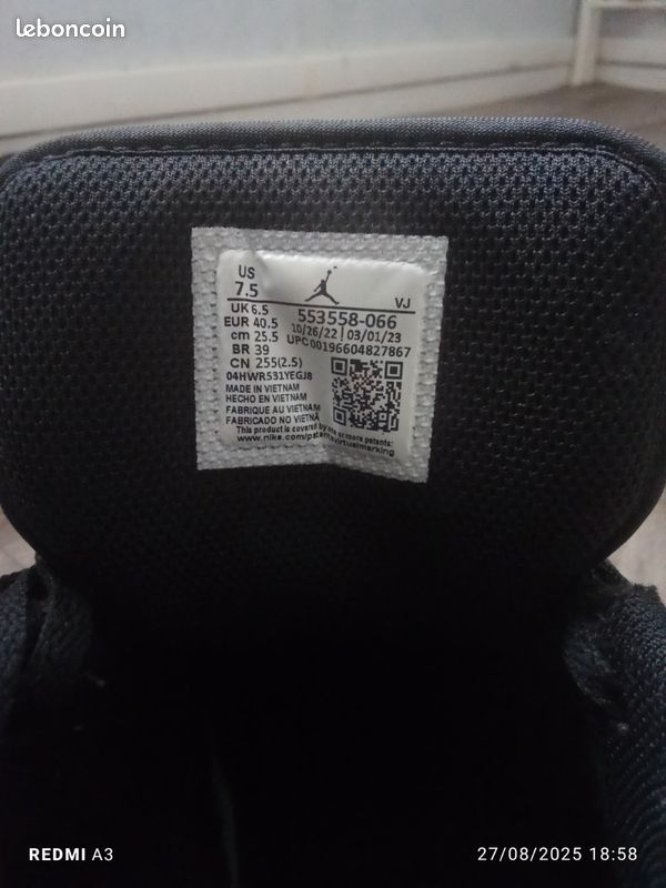 Air Jordan rouge et noir (image 1)