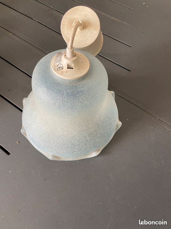 Abat jour en verre (image 1)