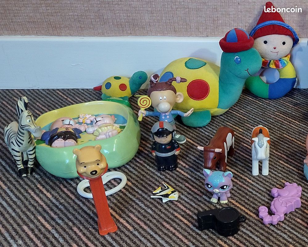 Lot de 24 petits jouets dépareillés pour petits enfants (image 4)