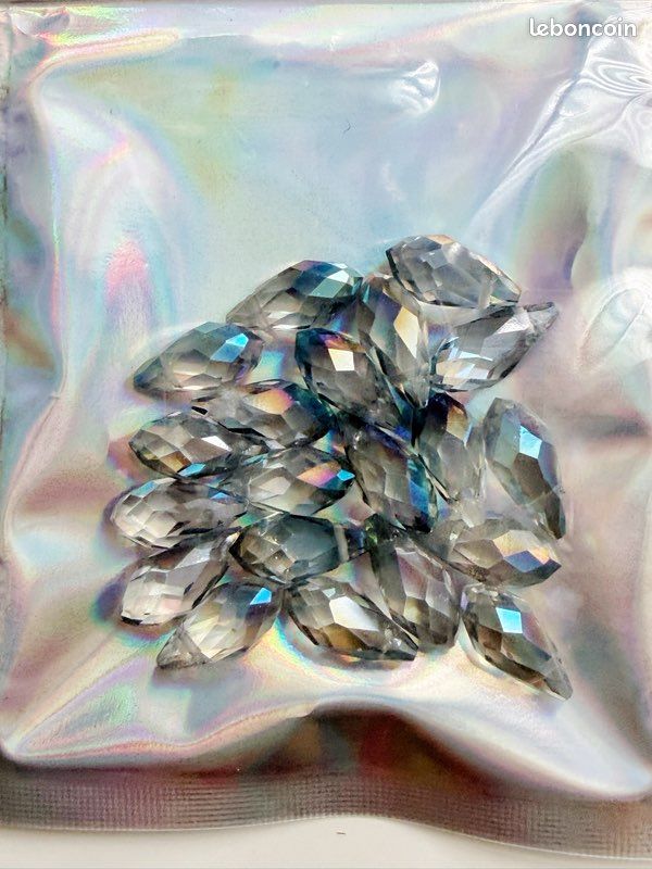 20 perles en verre cristal en forme de goutte d'eau, 6x13 mm.8 (image 4)