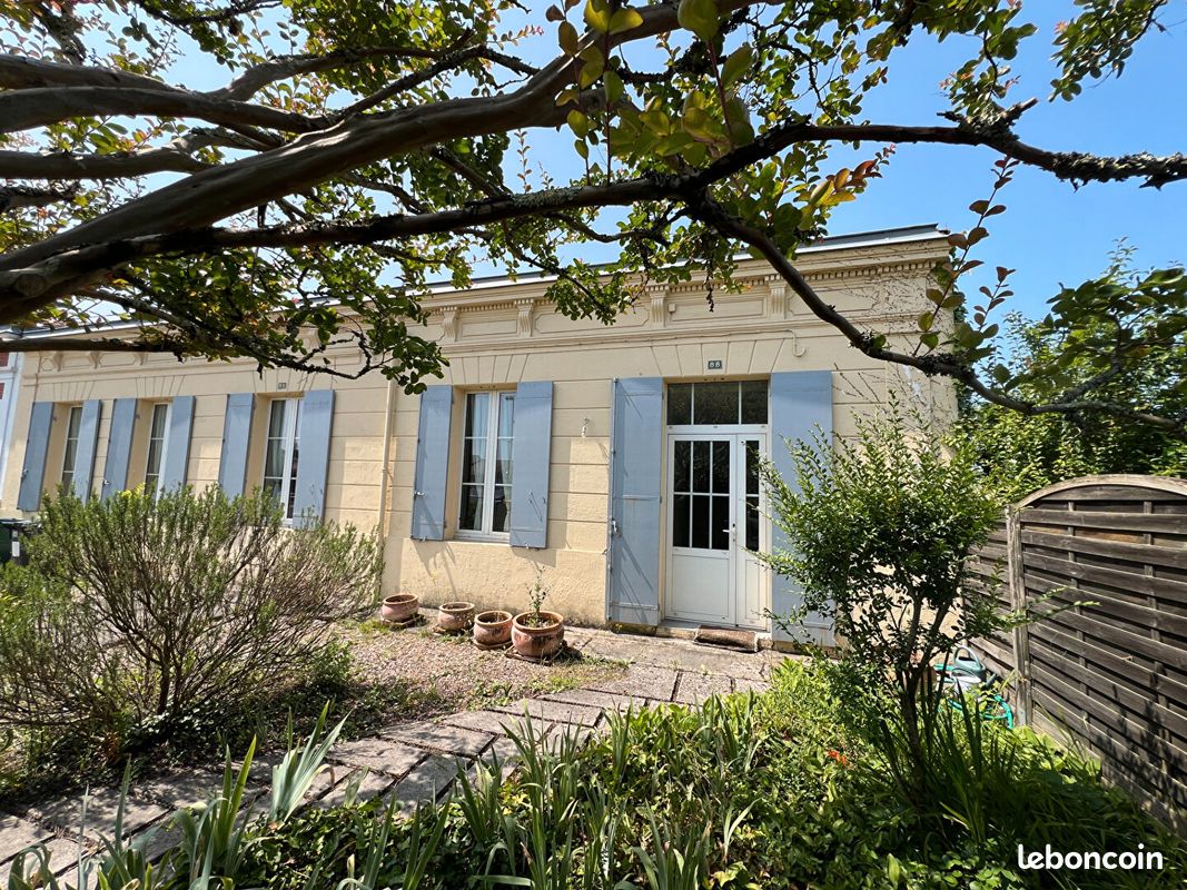 Maison 7 pièces 165 m² · à Saint-Médard-en-Jalles · 165 m² · 595 000 €
