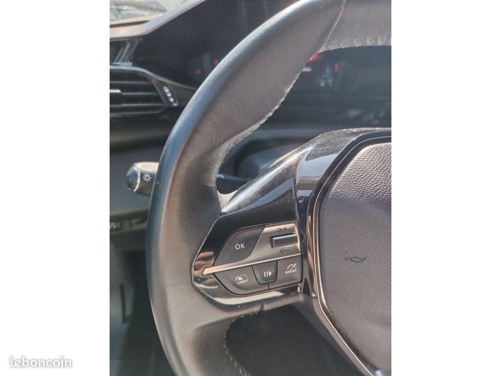 PEUGEOT 308 SW 1.5 BLUEHDI 130ch ACTIVE PACK (image 10)