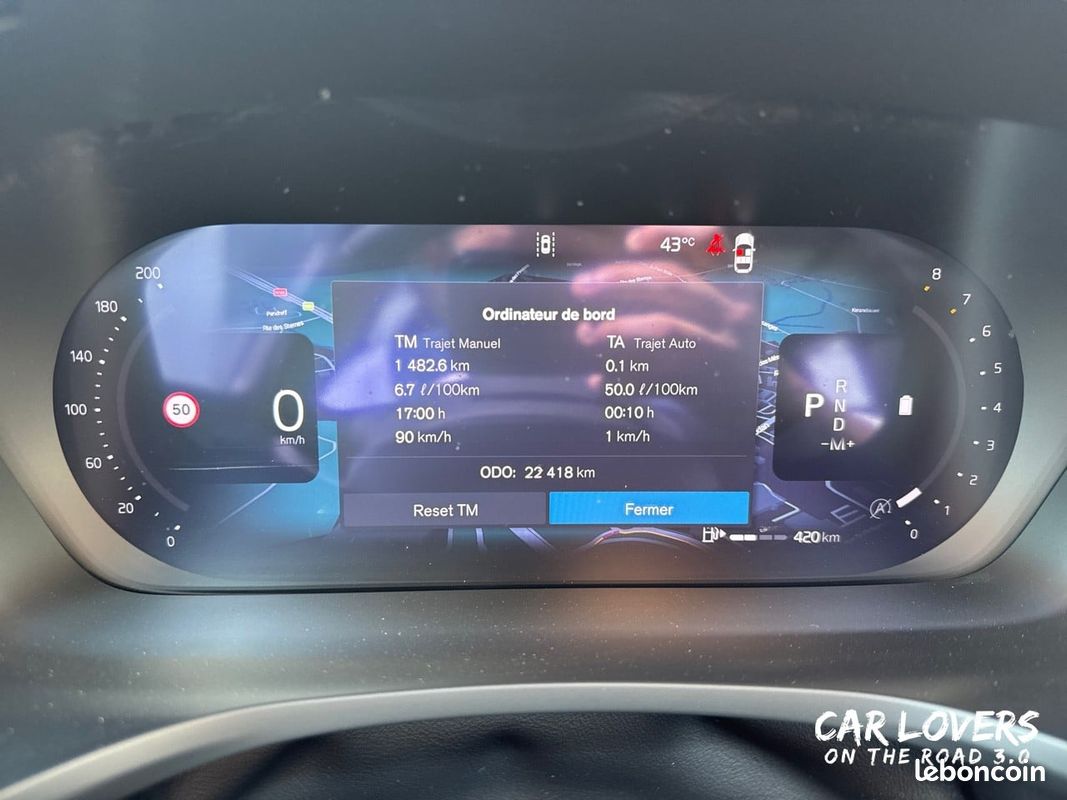 VOLVO V60 Micro hybride essence B4 197 ch DCT7 Ultra Style Dark (image 26)