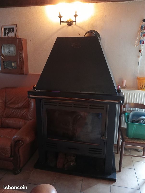 Faire proposition pour poêle à bois Gaudin très bon état (60 cm bûches) a vendre ou à échanger. Valeur 1000 (image 1)