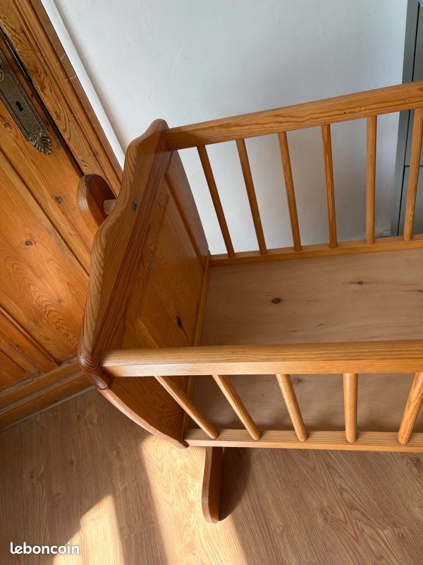 Lit Bébé en bois (image 6)