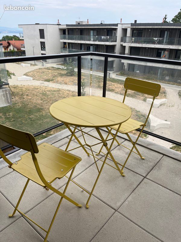 Table extérieure IKEA (image 1)