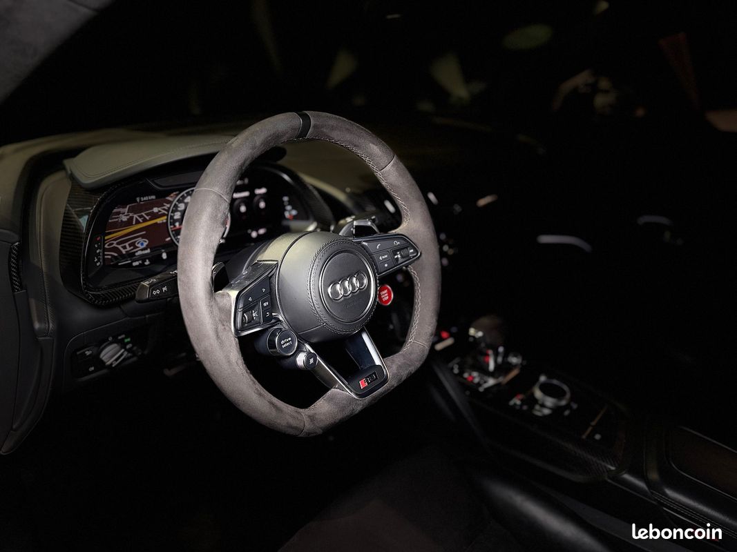 AUDI R8 Performance Decennium V10 + 620 CH S-Tronic 7 N° 57 / 222 Bang & Olufsen Magnetic Ride Cuir Etendu Freins Ceramiques 2019 (image 7)