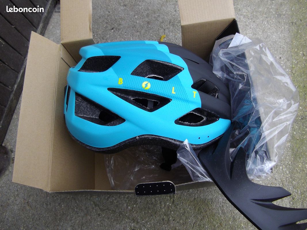 2 casques velo marque bolt absolument neufs taille L (image 5)