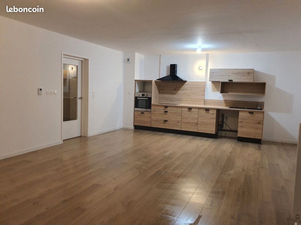 Appartement 3 pièces 70 m² · à Lille · 70 m² · 887 €