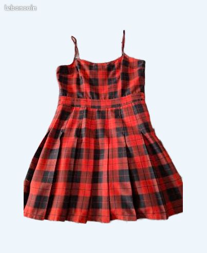 Robe chasuble à carreaux rouge noire Vêtements