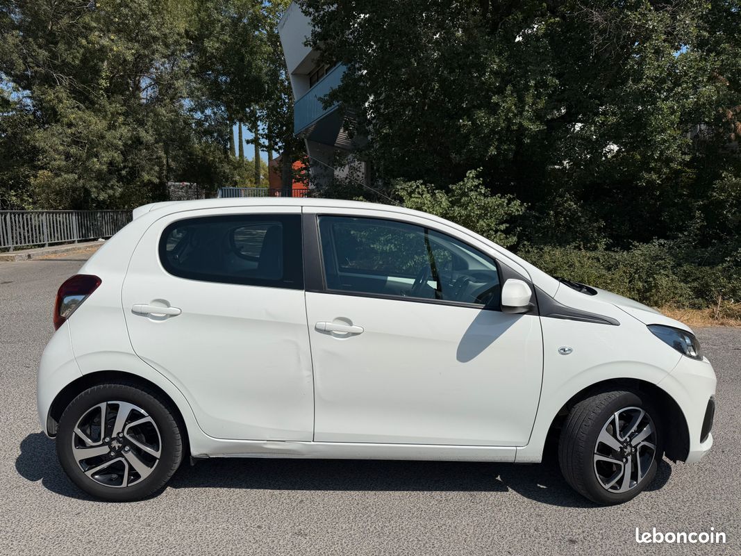Peugeot 108 Allure – Seulement 34 000 km – CT vierge – Très bon état (image 2)