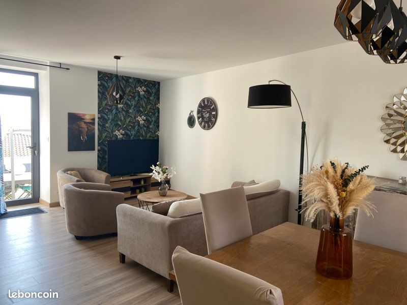 Appartement 4 pièces 120 m² · à Poilhes · 120 m² · 950 €