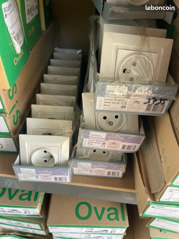 Prises de courant 2P+T + interrupteur SIEMENS neuf complet blanc (image 6)