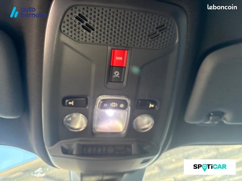 Peugeot 2008 1.2 PureTech 100ch S&S Allure (image 17)