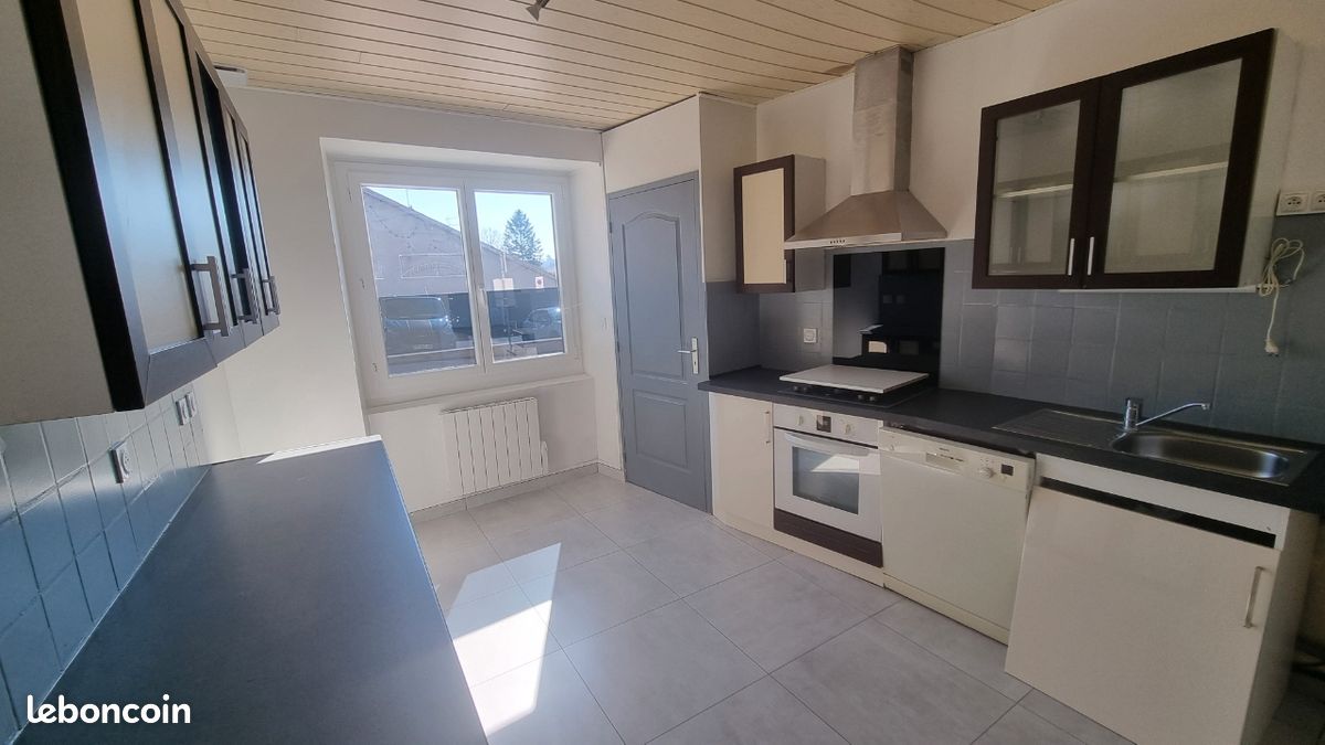 Maison 4 pièces 66 m² · à Eclose-Badinières · 66 m² · 98 000 €