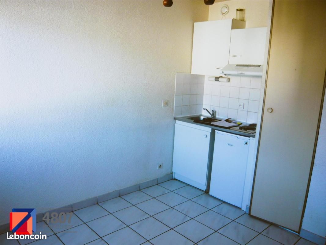 Appartement 1 pièce 15 m² · à Cluses · 15 m² · 351 €