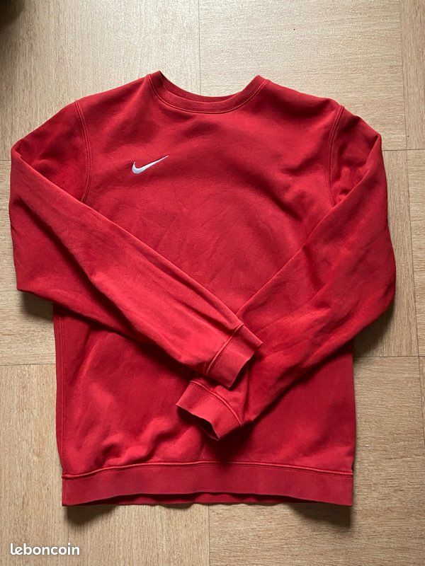 Sweat-shirt Nike solo swoosh rouge Taille S Unisexe Hoodie
