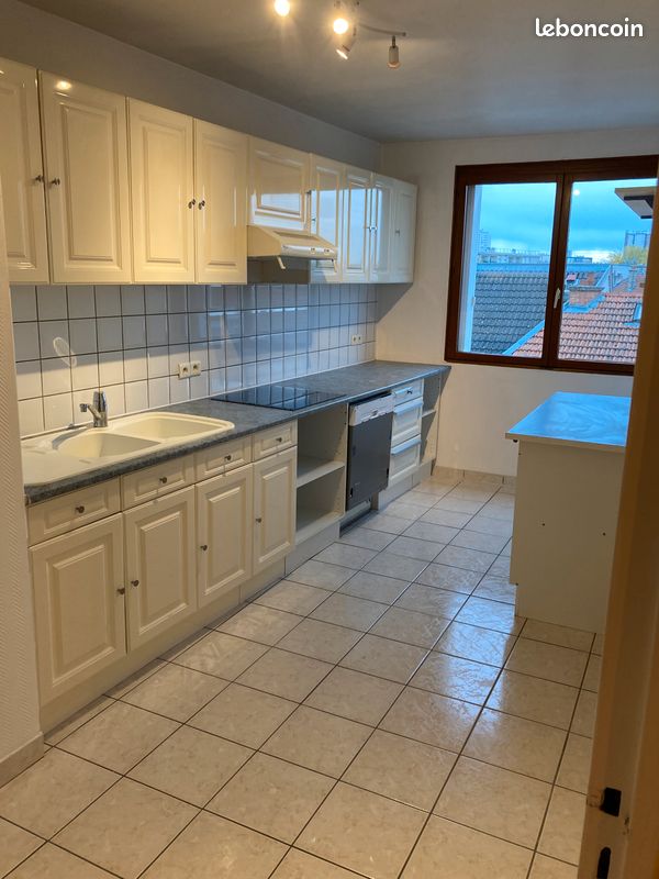 Appartement 3 pièces 74 m² · à Reims · 74 m² · 950 €/mois