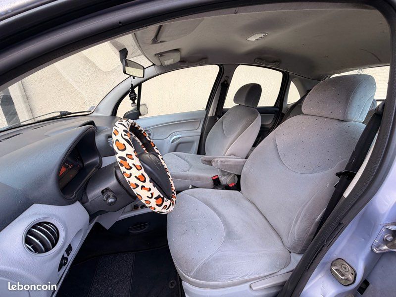 Citroën C3 1.4i 75ch Boîte Auto Clim (image 4)