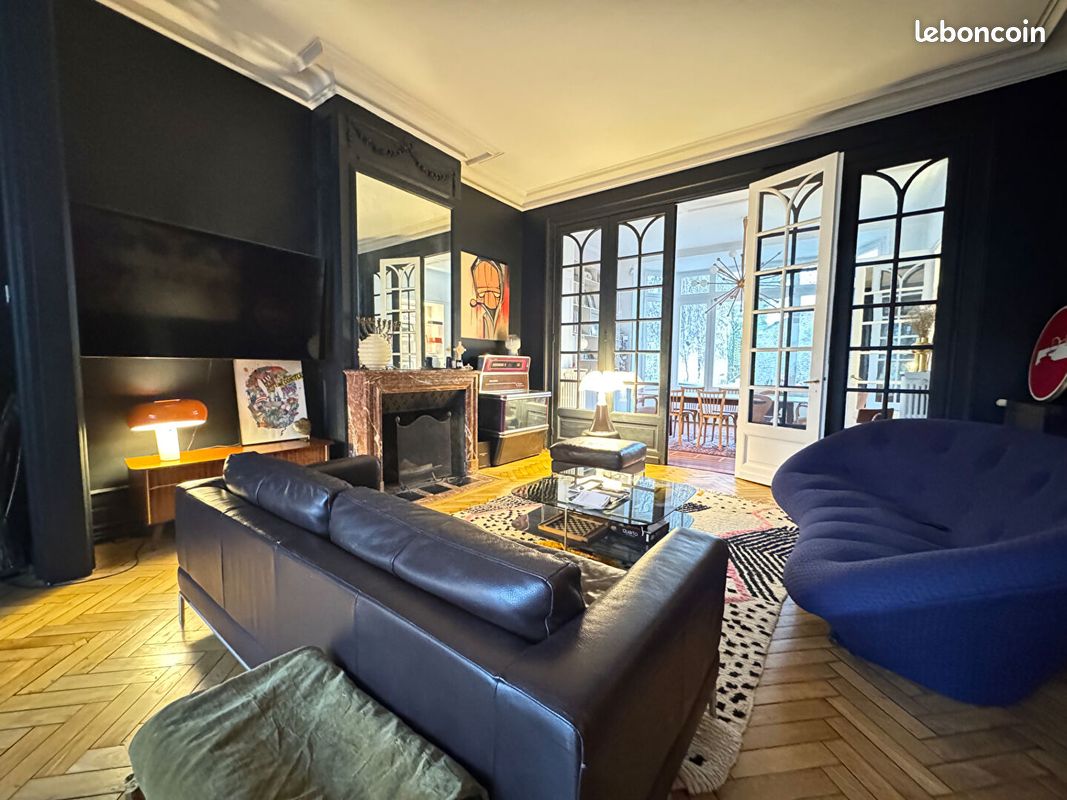 Maison 7 pièces 214 m² · à La Madeleine · 214 m² · 995 000 €