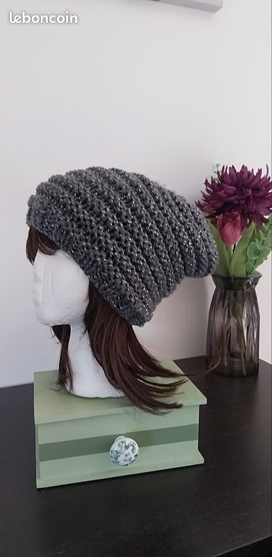 Joli bonnet slouchy gris foncé fils silver (image 6)