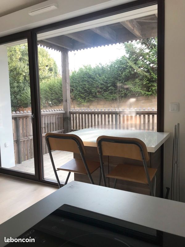 Appartement 1 pièce 34 m² · à Villejuif · 33,5 m² · 1 090 €