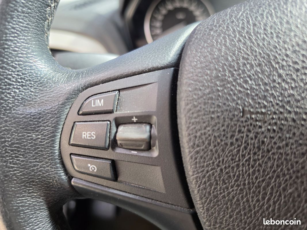 BMW Série 1 116i - 1.5 109ch Lounge - 2017 - Turbo Neuf - Attelage - Climatisation (image 11)